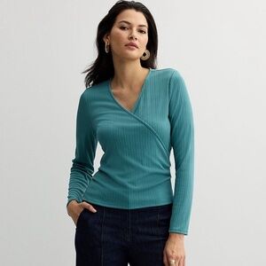 Nine West Texture Wrap Top Blue size Small Office Work Top